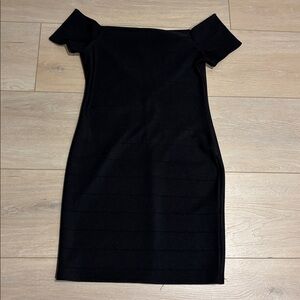 Forever 21 women’s bodycon black dress Sz L